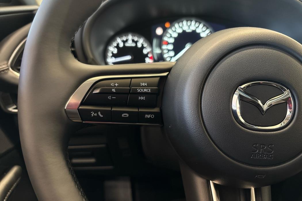 MAZDA 3 2025