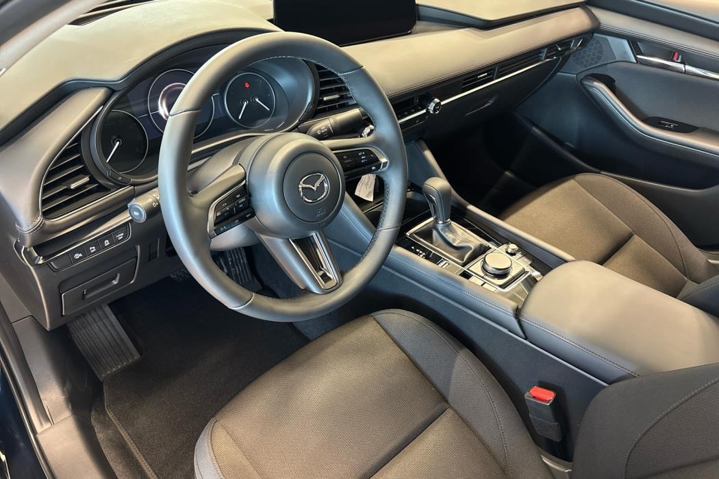MAZDA 3 2025
