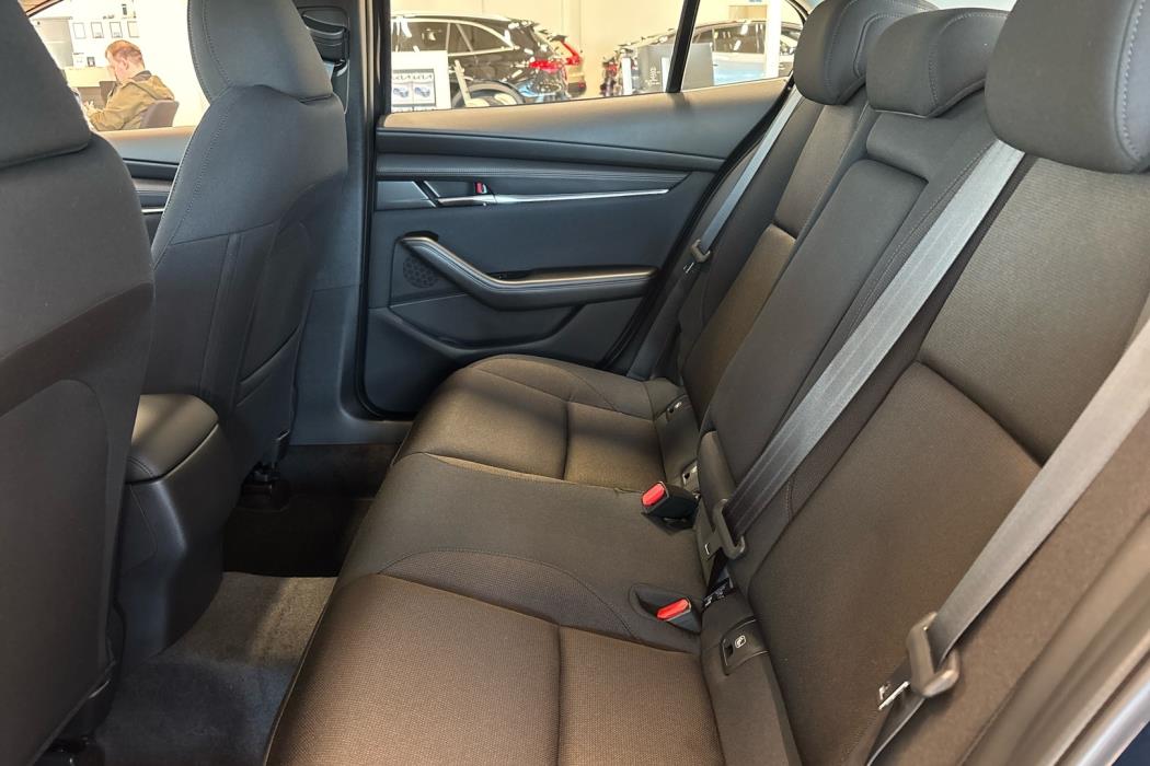 MAZDA 3 2025