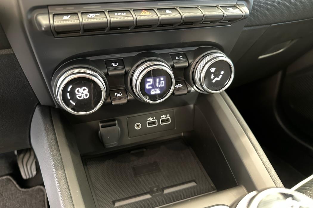 MITSUBISHI Colt 2025