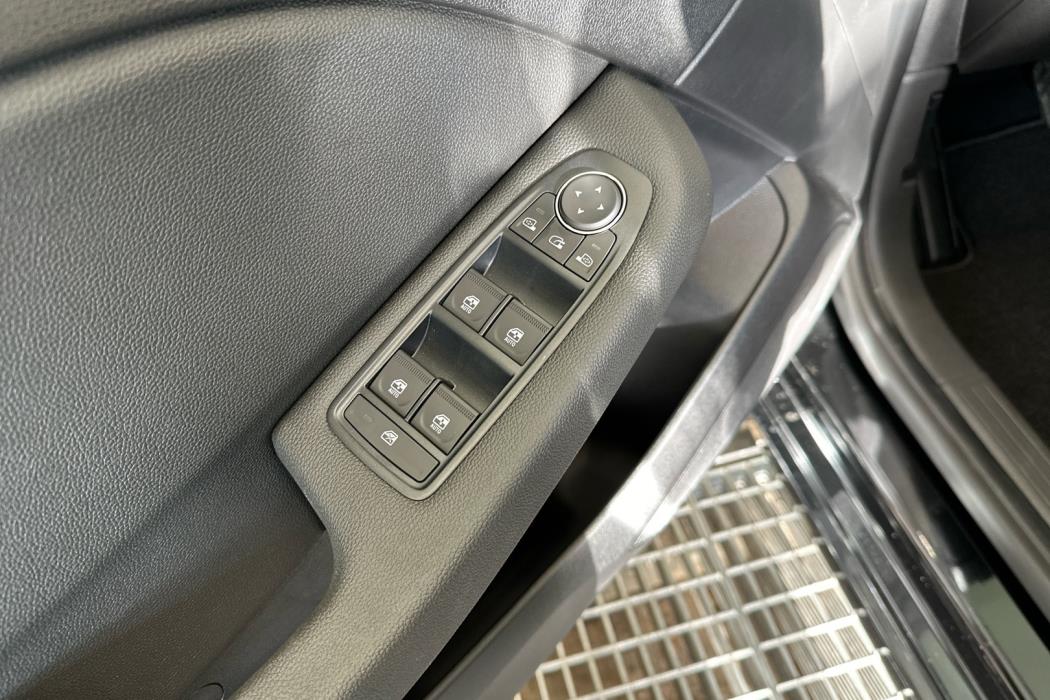 MITSUBISHI Colt 2025