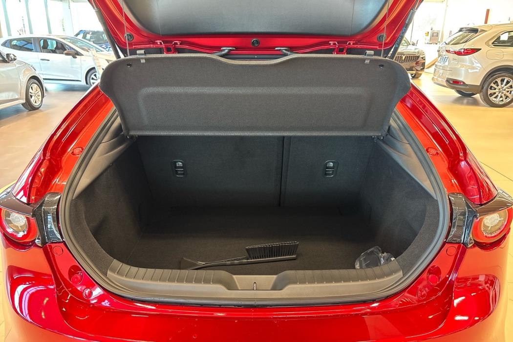 MAZDA 3 2025