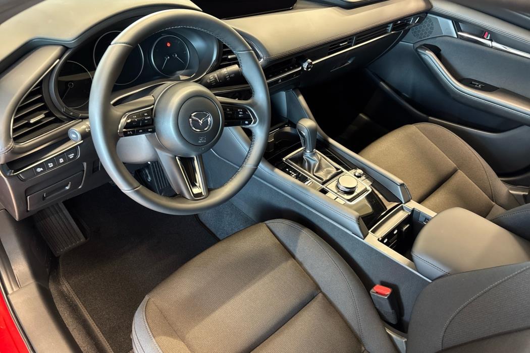 MAZDA 3 2025