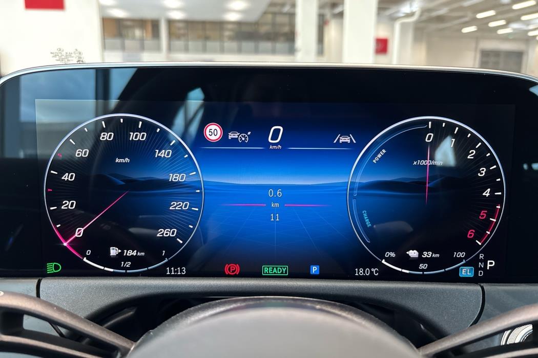 MERCEDES-BENZ E 2025