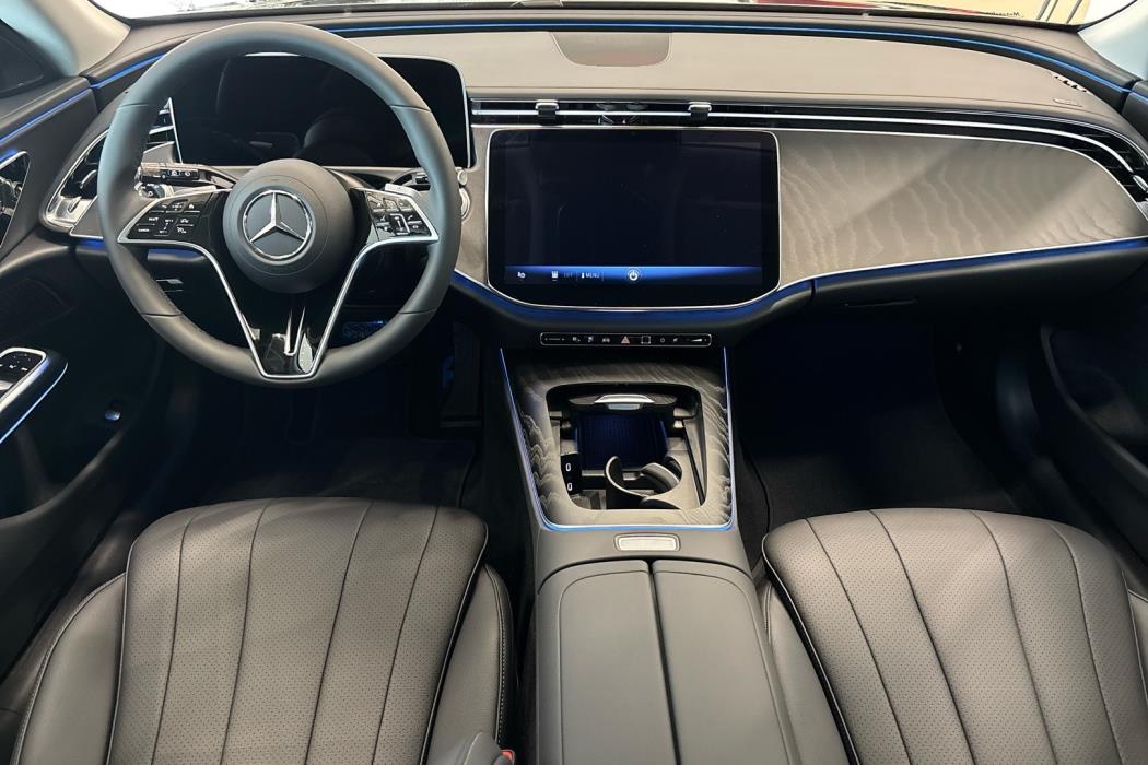 MERCEDES-BENZ E 2025