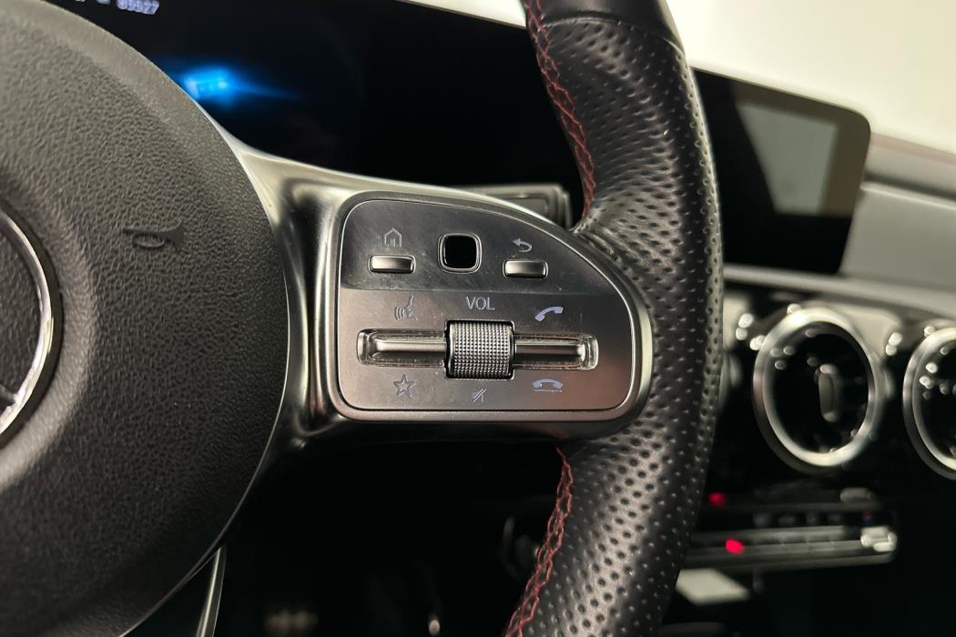 MERCEDES-BENZ CLA 2020