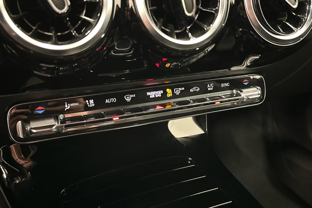 MERCEDES-BENZ CLA 2020