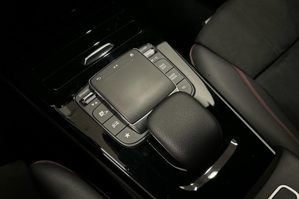 MERCEDES-BENZ CLA 2020
