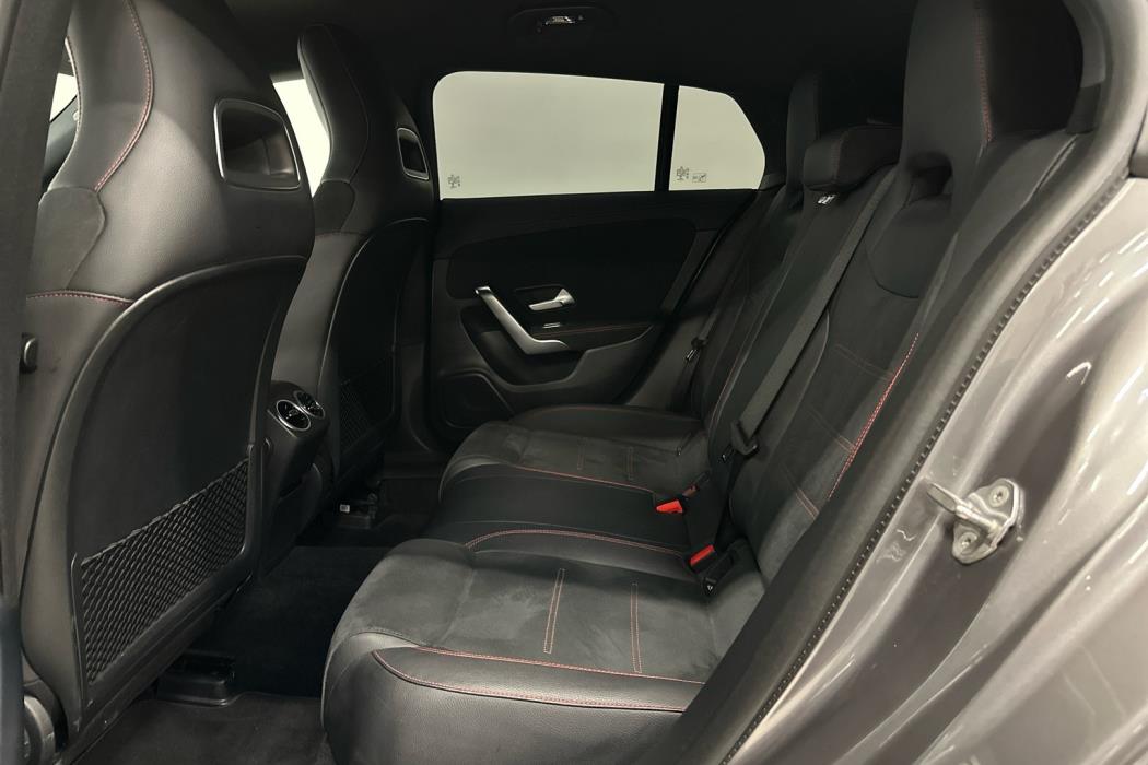 MERCEDES-BENZ CLA 2020
