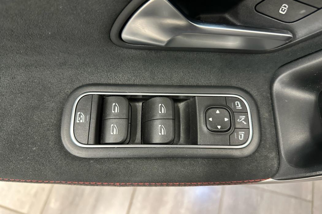 MERCEDES-BENZ CLA 2020