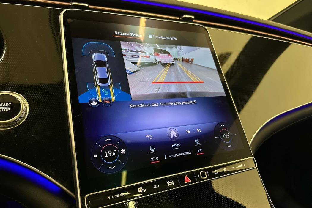 MERCEDES-BENZ EQE 2024