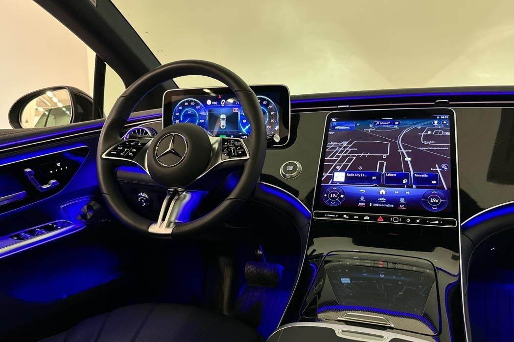 MERCEDES-BENZ EQE 2024