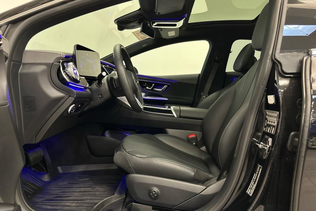 MERCEDES-BENZ EQE 2024