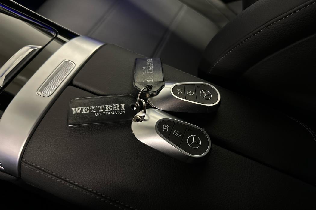 MERCEDES-BENZ GLC 2025