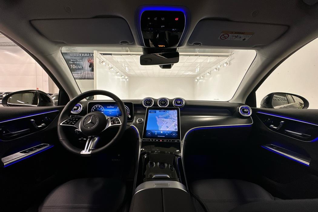 MERCEDES-BENZ GLC 2025