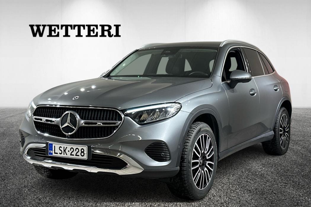 MERCEDES-BENZ GLC 2023