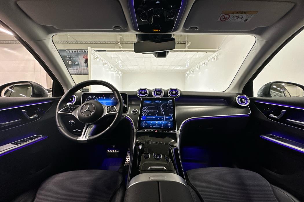 MERCEDES-BENZ GLC 2023