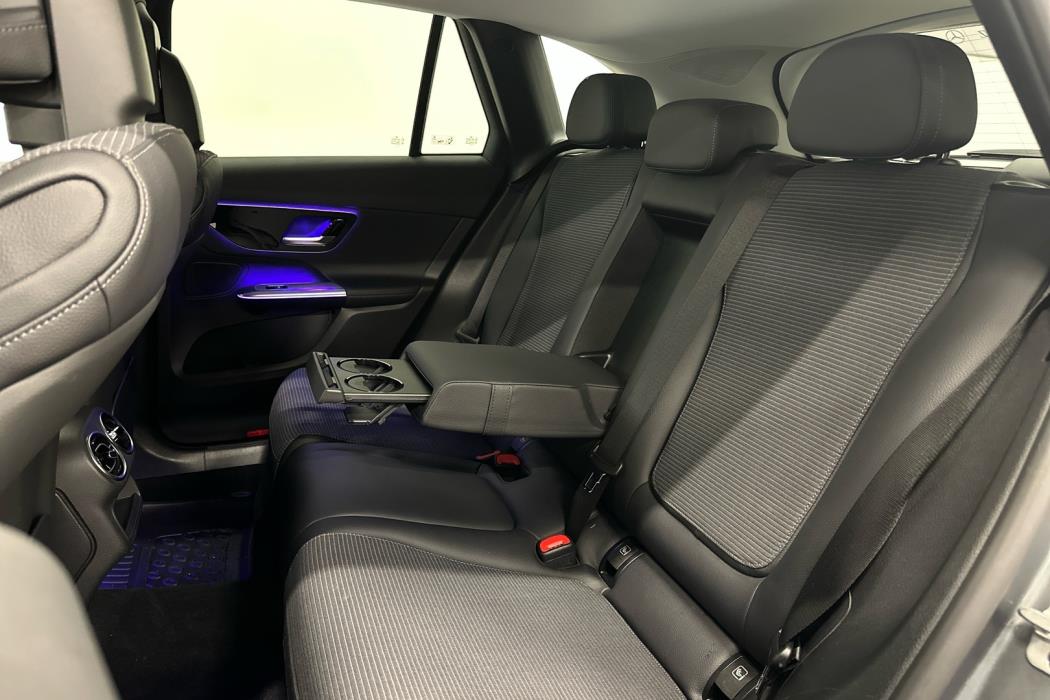 MERCEDES-BENZ GLC 2023