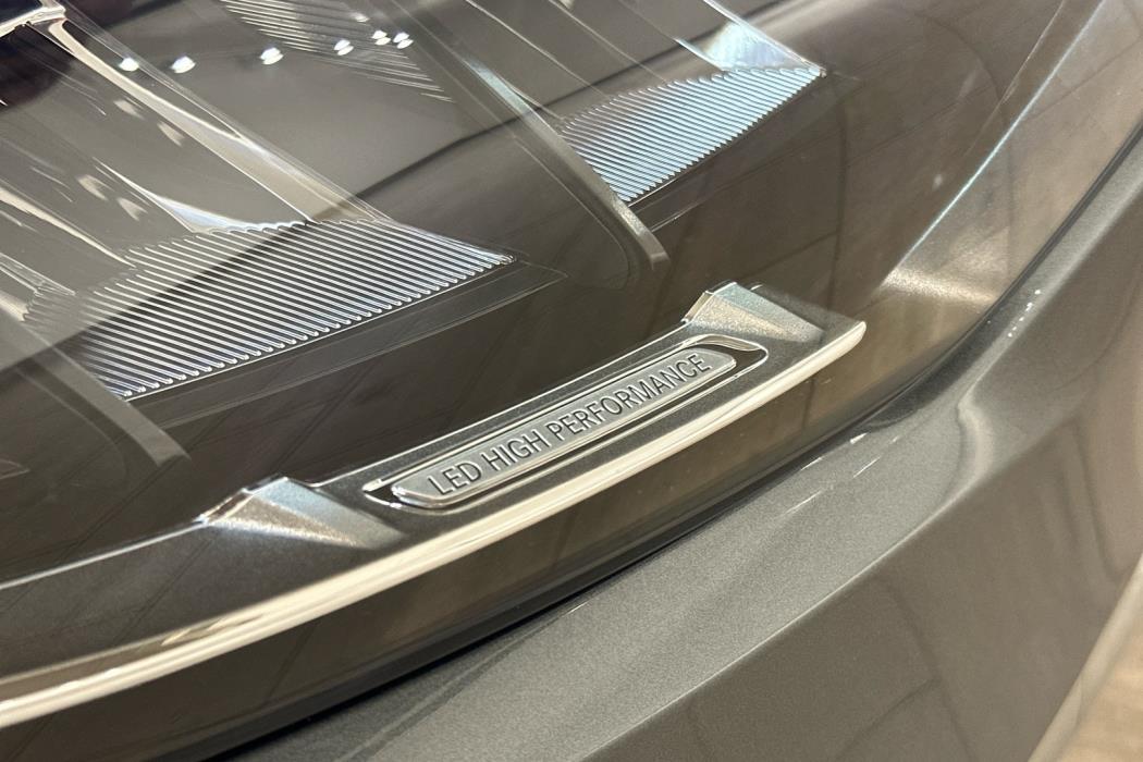 MERCEDES-BENZ GLC 2023