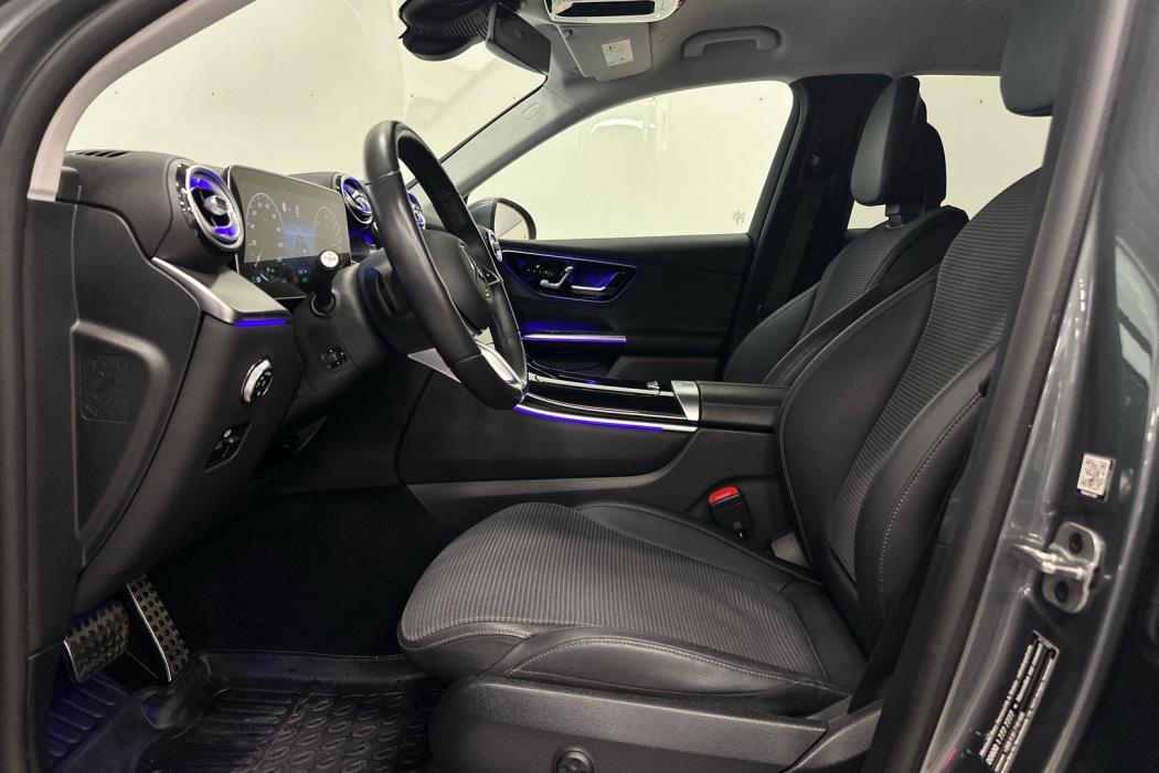 MERCEDES-BENZ GLC 2023