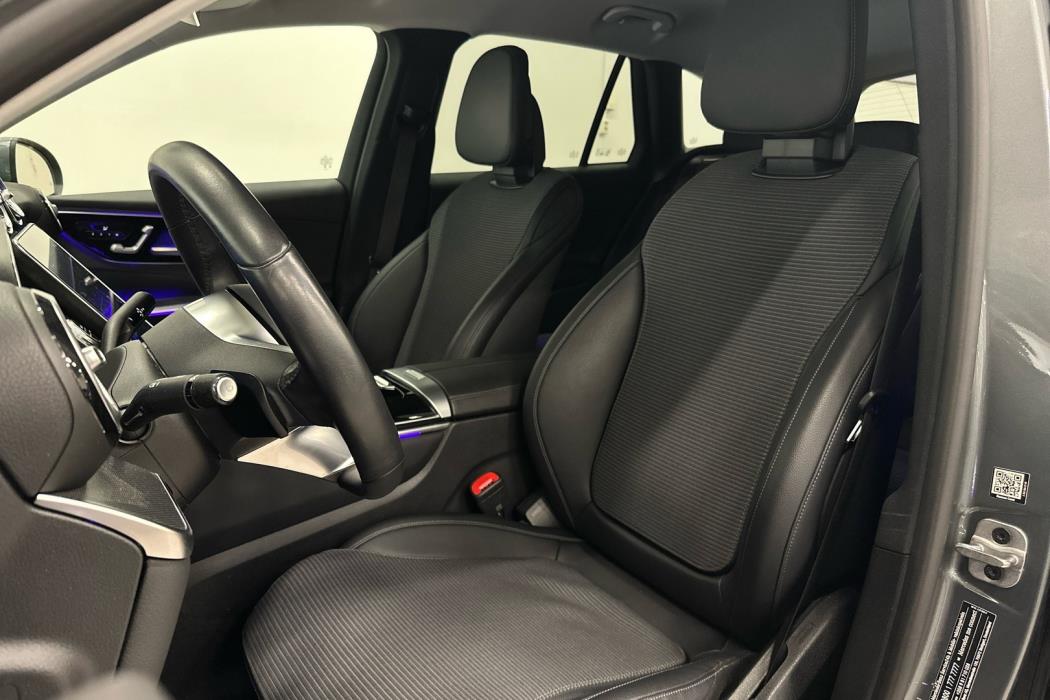 MERCEDES-BENZ GLC 2023