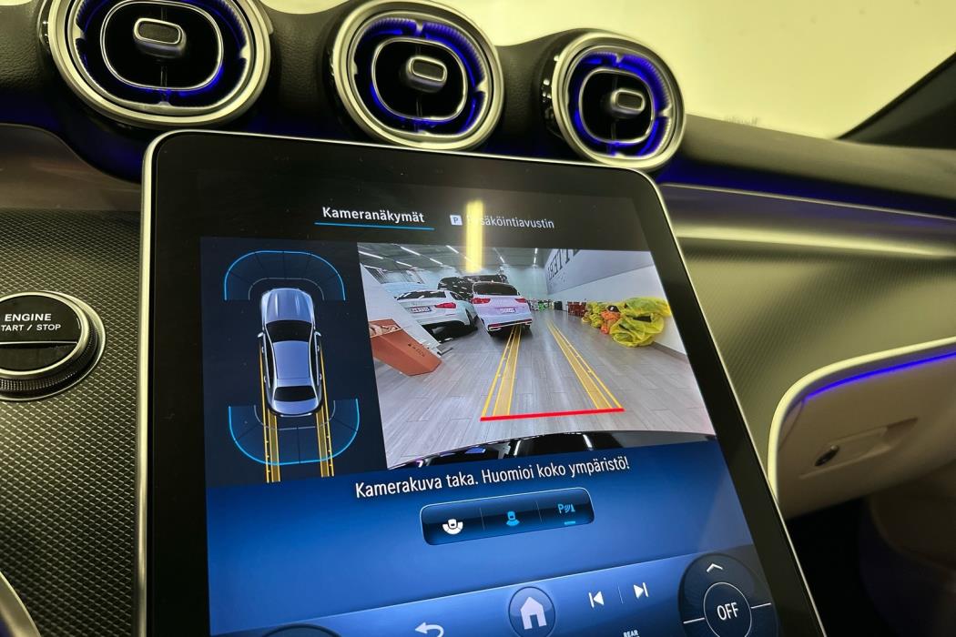 MERCEDES-BENZ C 2023