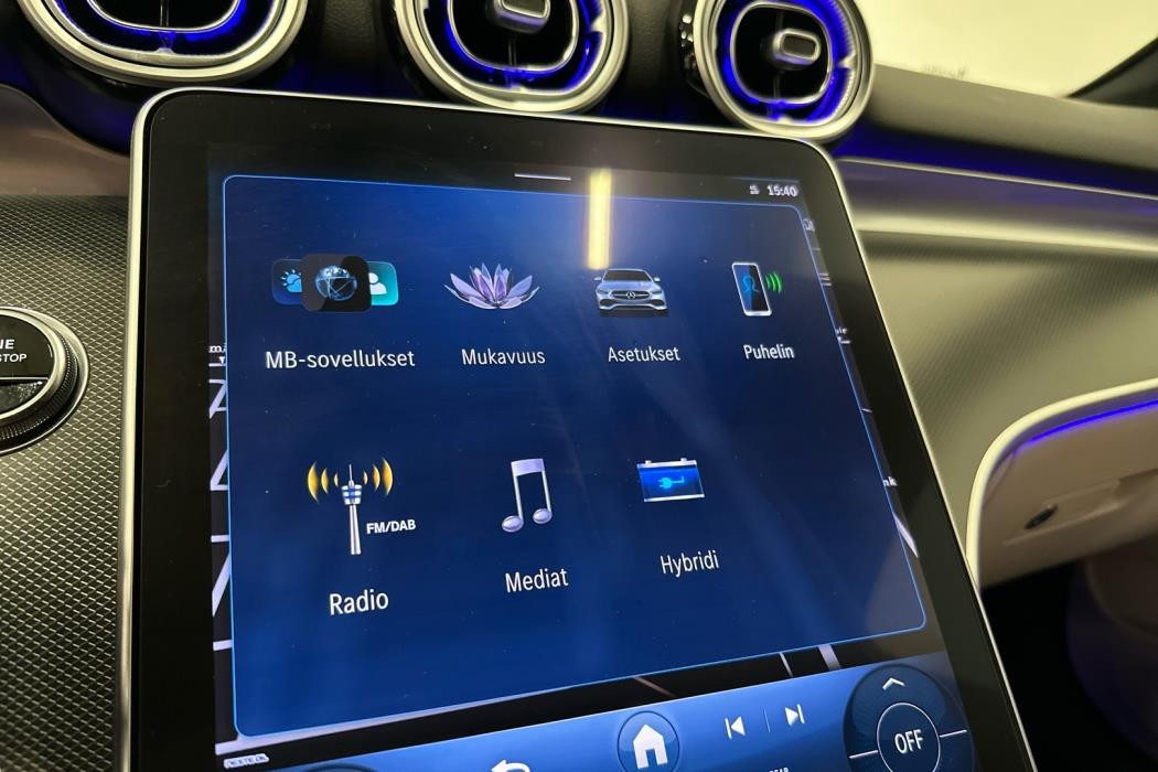 MERCEDES-BENZ C 2023