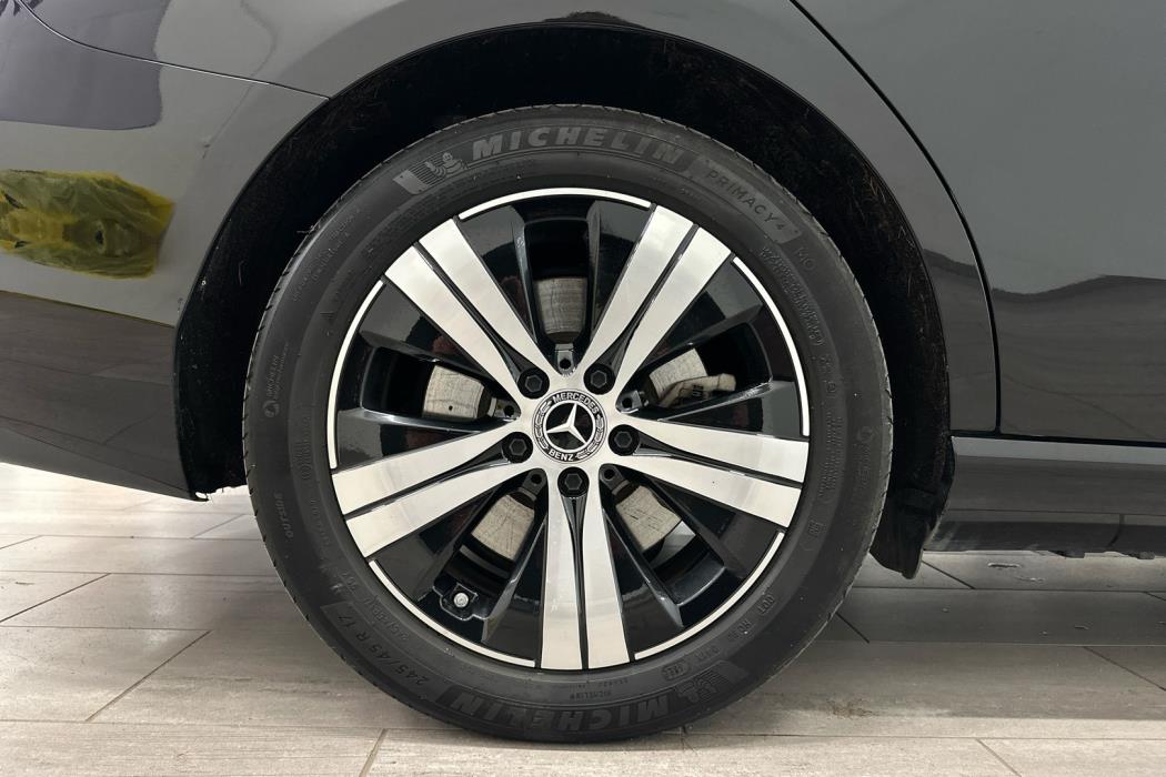 MERCEDES-BENZ C 2023