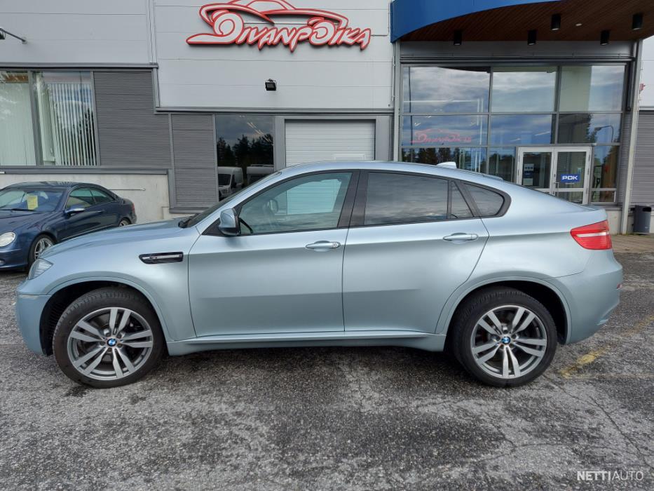 BMW X6M 2011