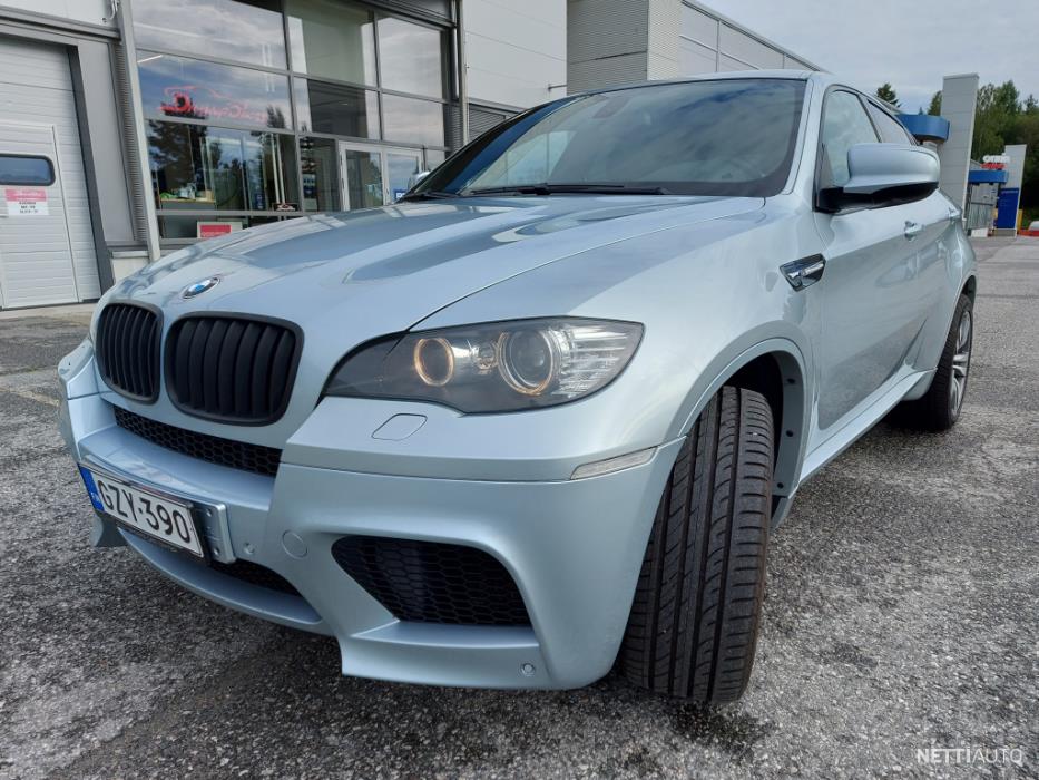 BMW X6M 2011