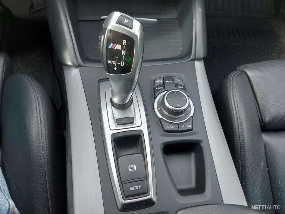 BMW X6M 2011