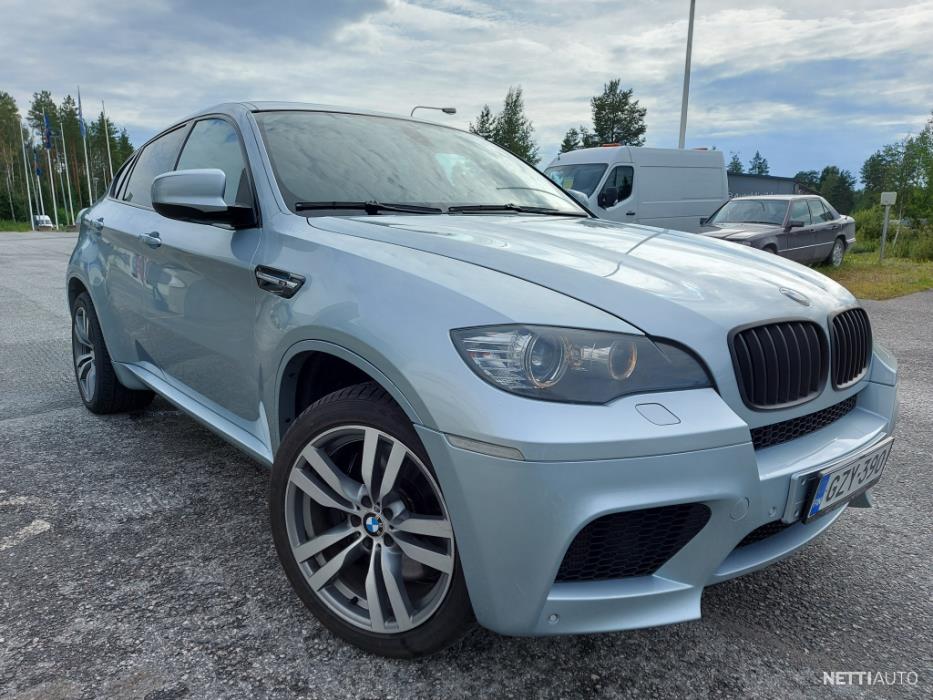 BMW X6M 2011