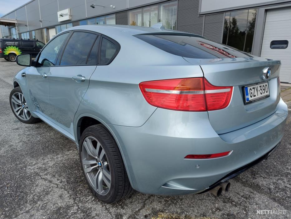 BMW X6M 2011