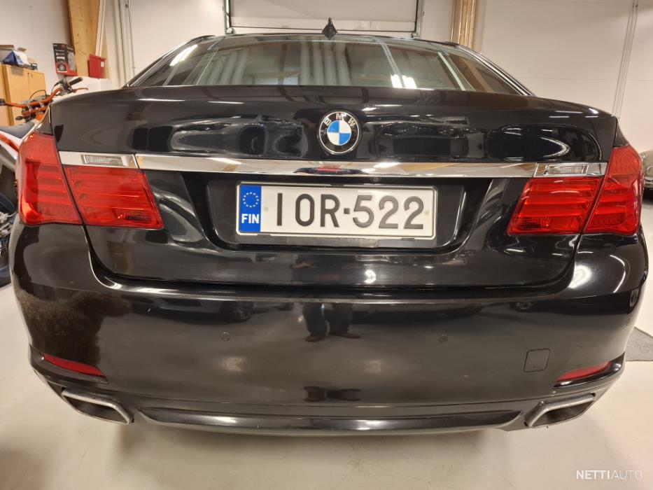 BMW 740 2012