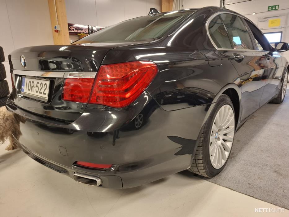BMW 740 2012