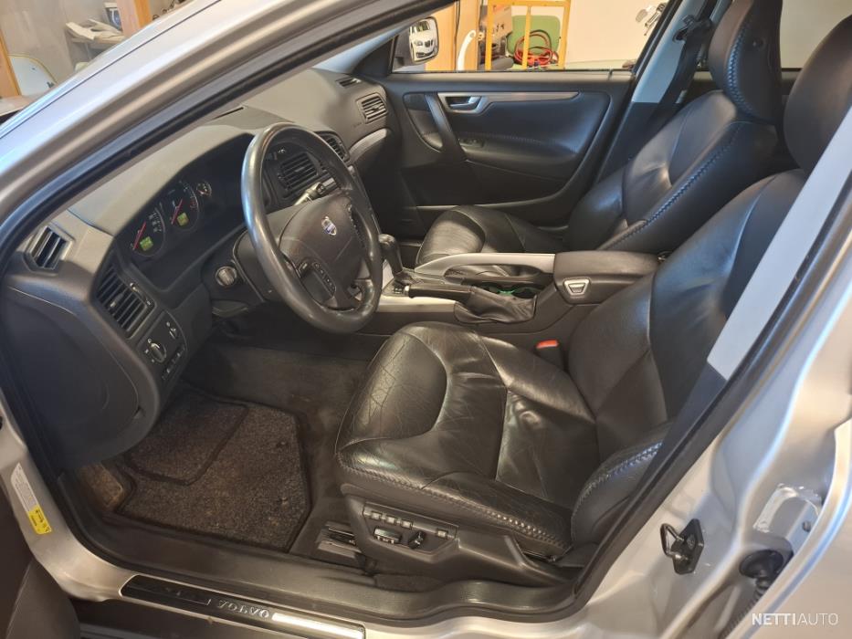 Volvo XC70 2006