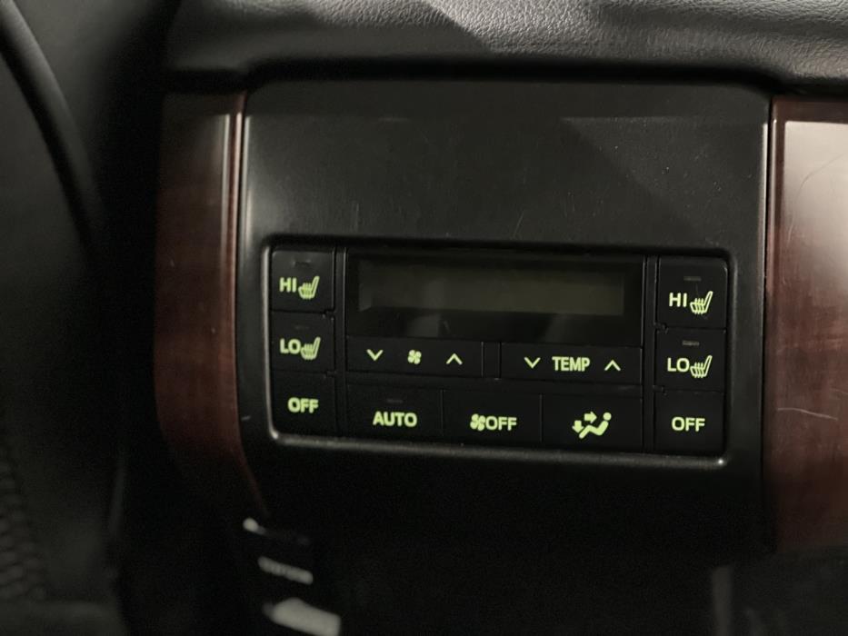 TOYOTA LAND CRUISER 2016