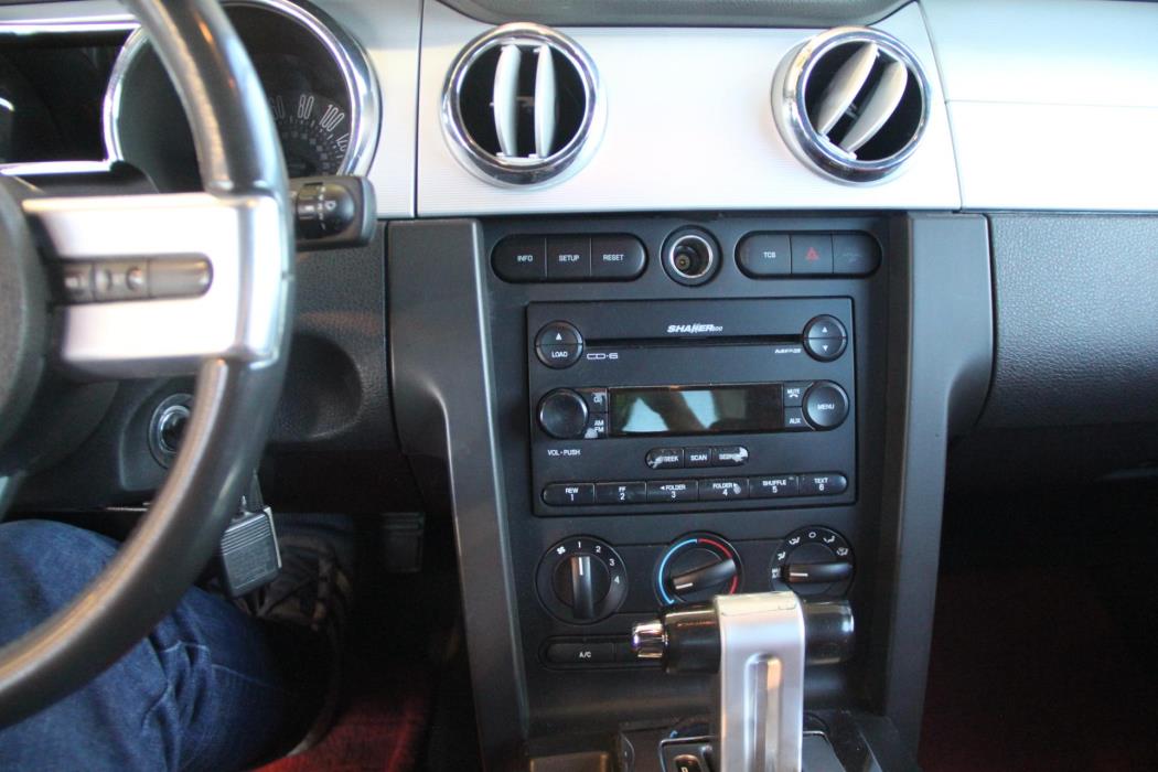 FORD Mustang 2006