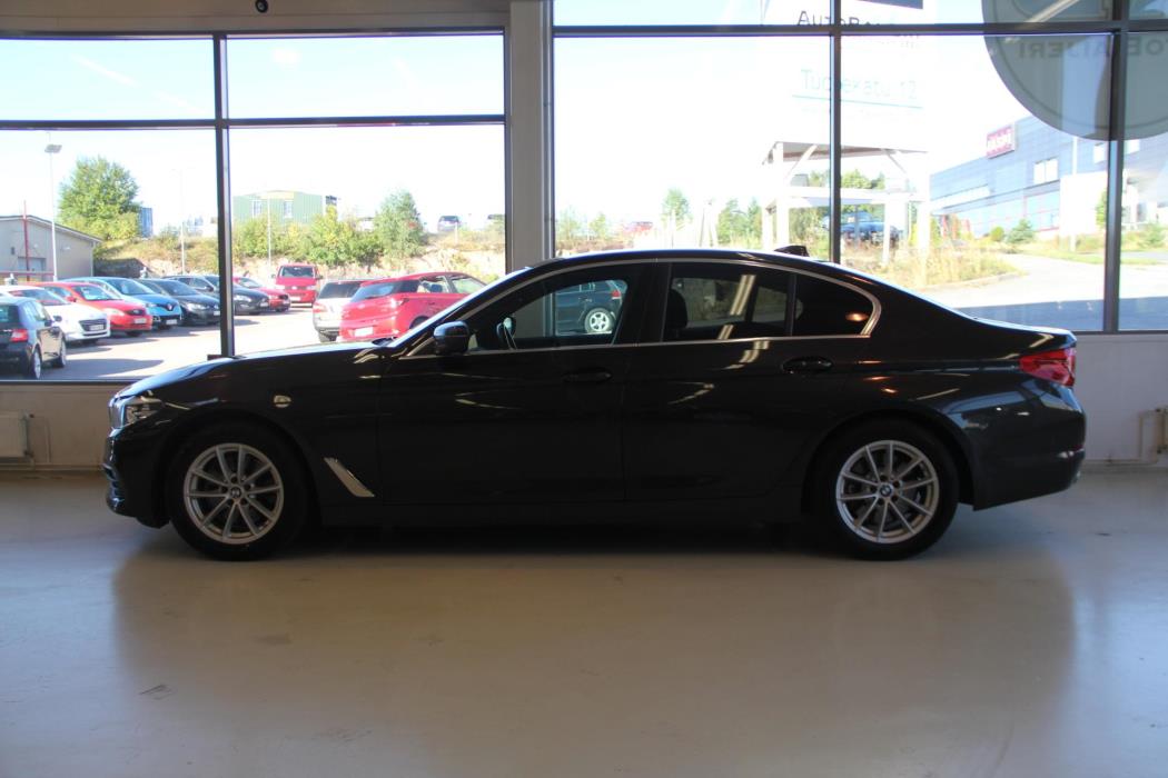 BMW 518 2019