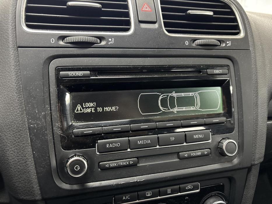VOLKSWAGEN Golf 2012