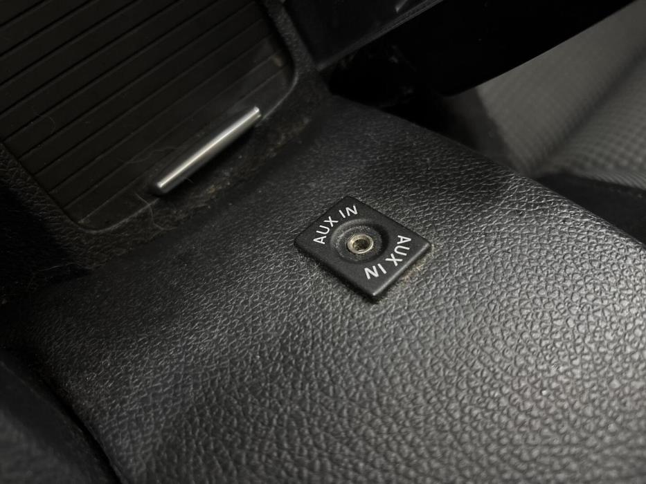 VOLKSWAGEN Golf 2012