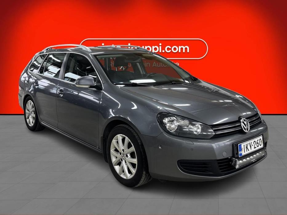 VOLKSWAGEN Golf 2012