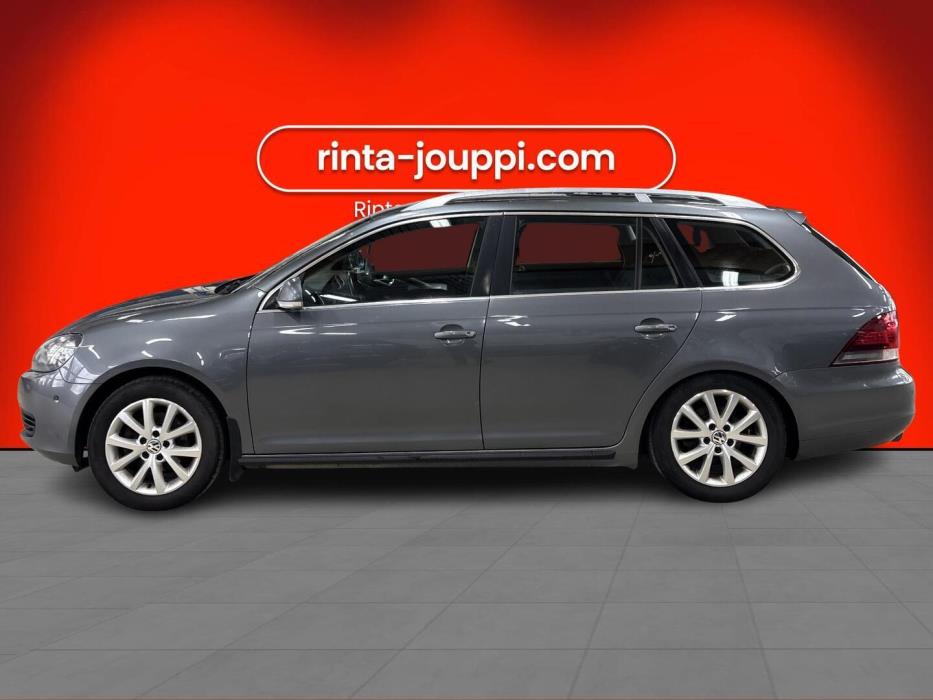 VOLKSWAGEN Golf 2012