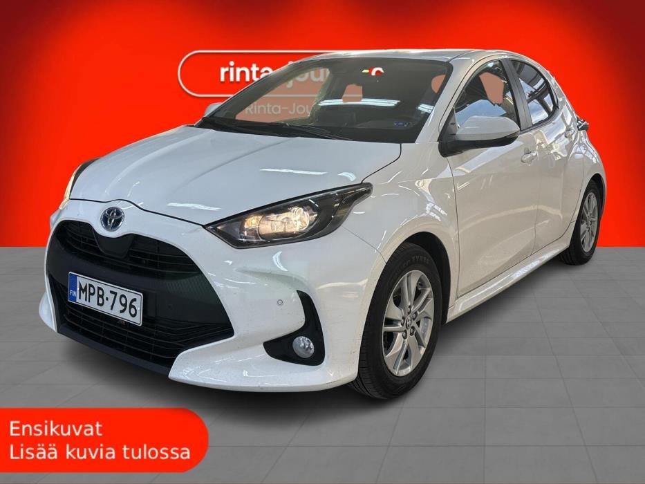 TOYOTA Yaris 2023