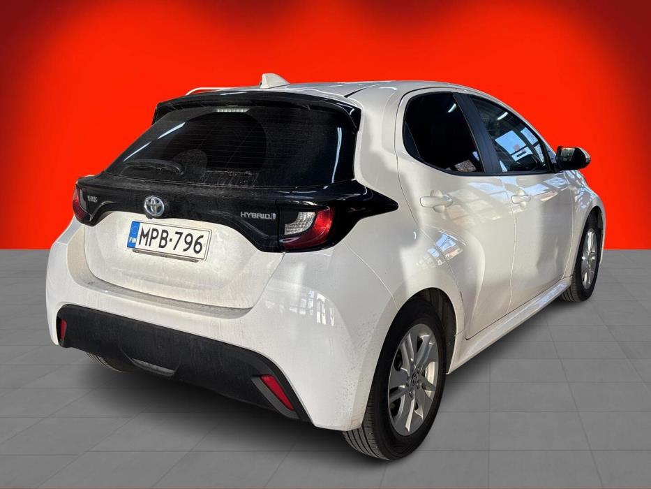 TOYOTA Yaris 2023