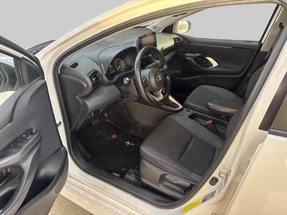 TOYOTA Yaris 2023