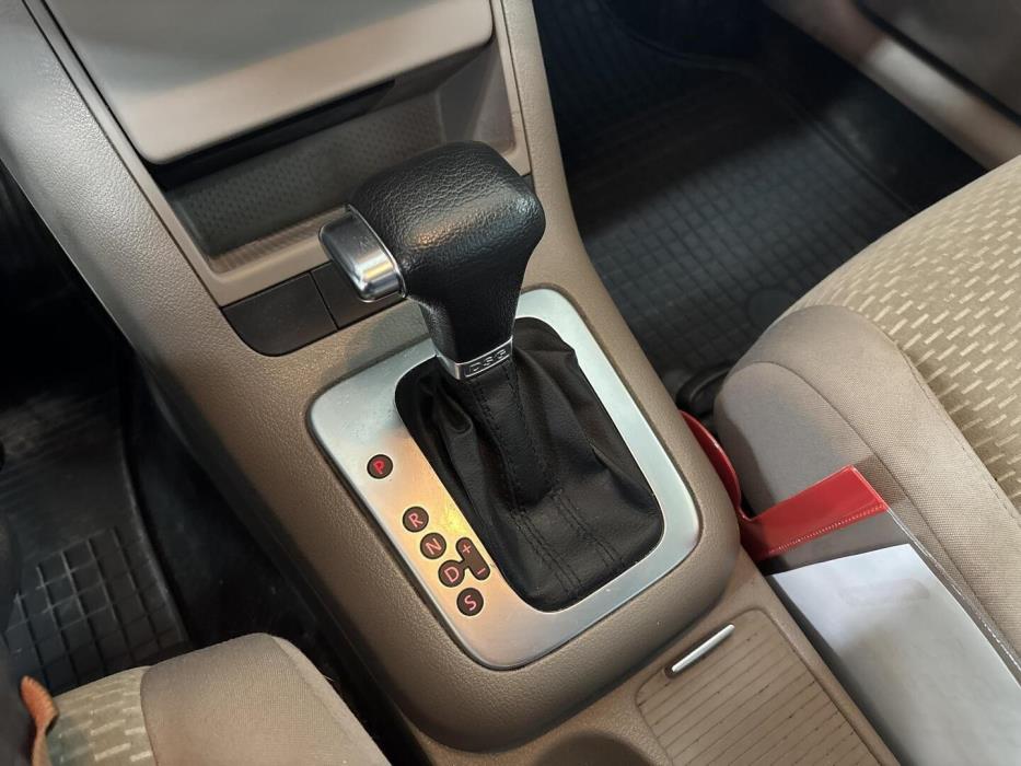 VOLKSWAGEN Golf Plus 2011