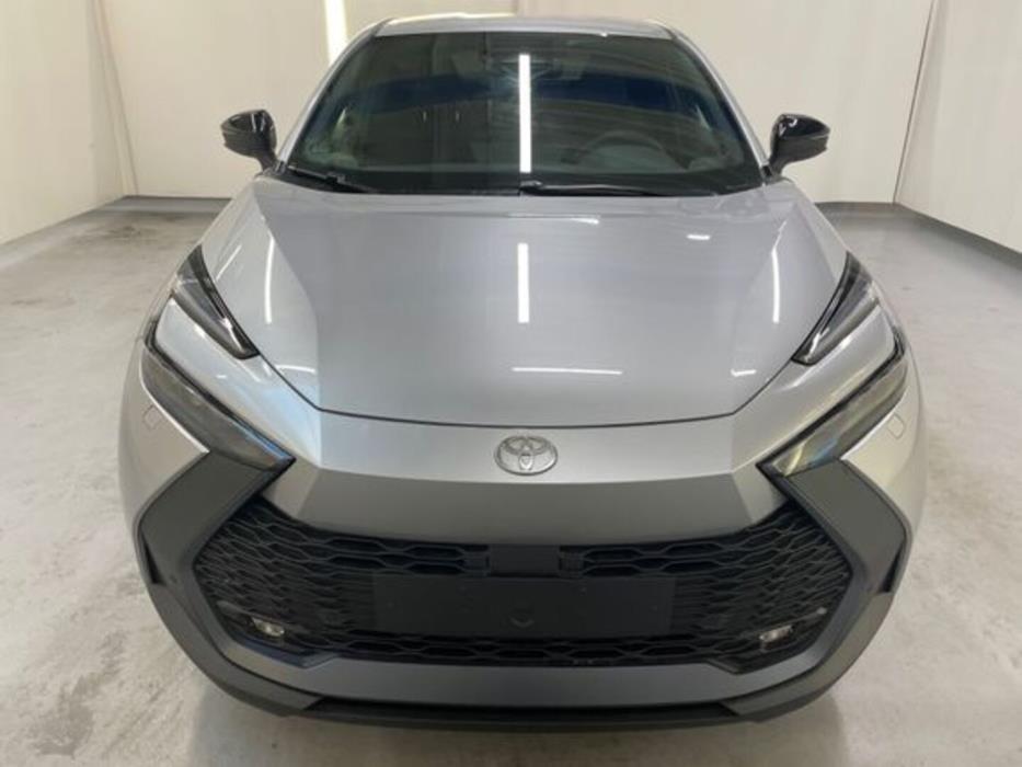 TOYOTA C-HR 2025
