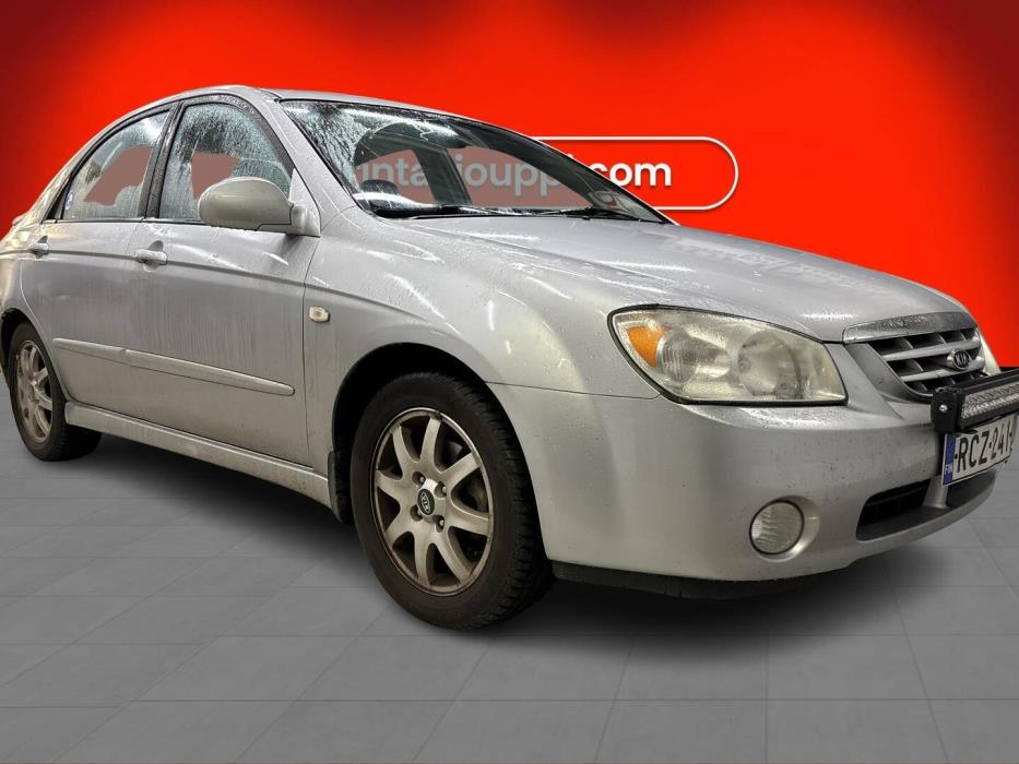 KIA Cerato 2004