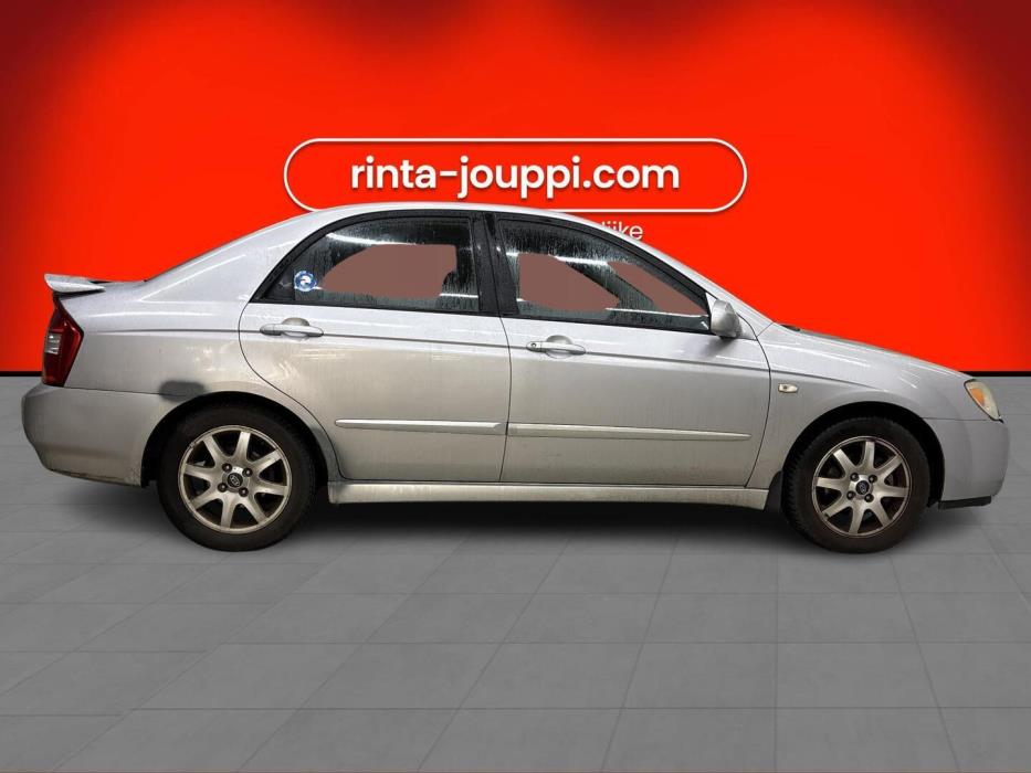 KIA Cerato 2004